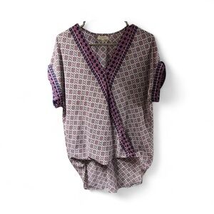 Medium cute short sleeve shirt